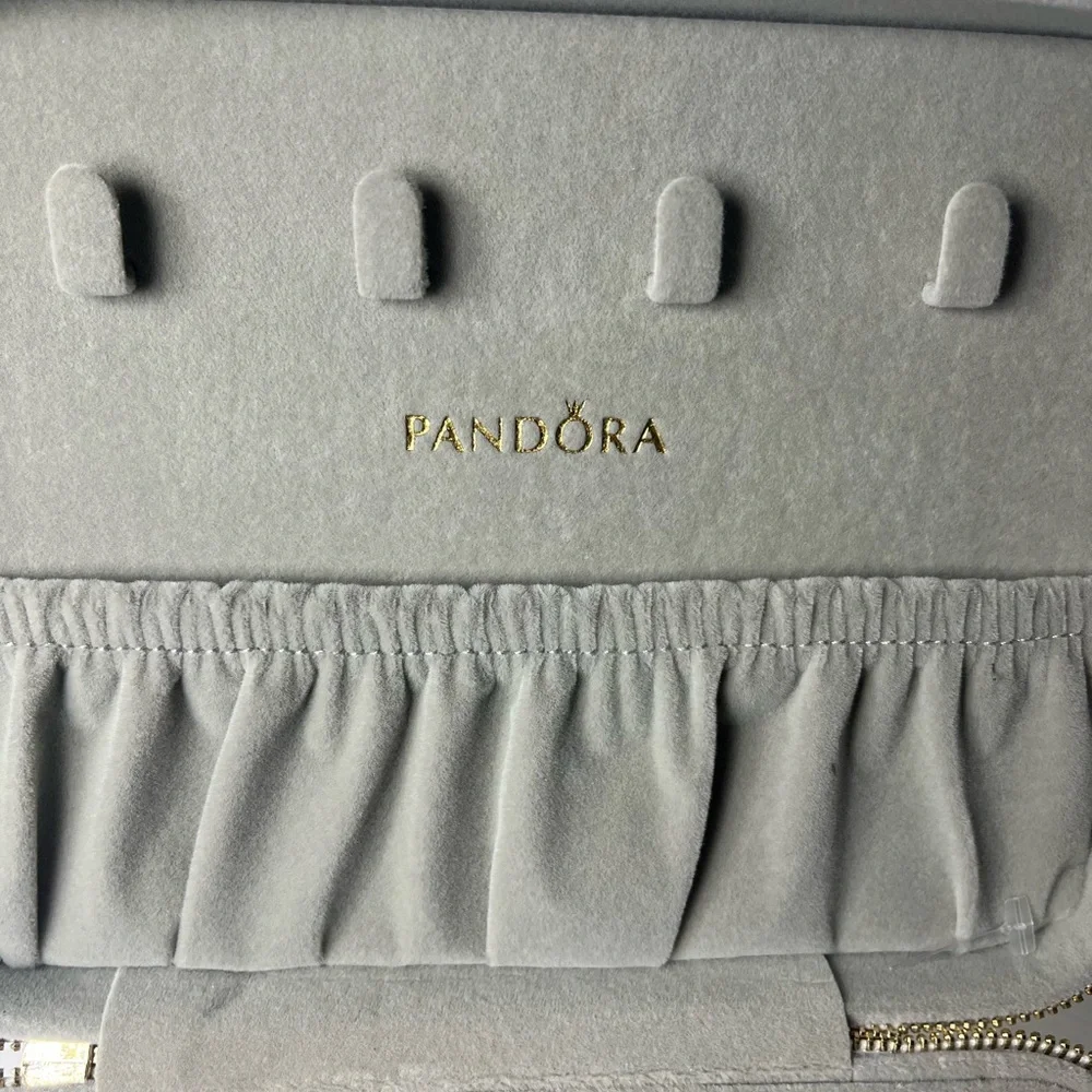 Pandora White Floral Zip Jewelry Case Travel Organizer Ring & Charm Storage - Picture 2 of 8